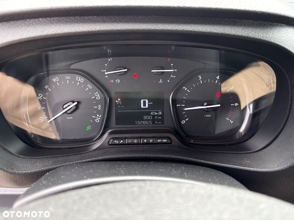 Opel VIVARO - 10