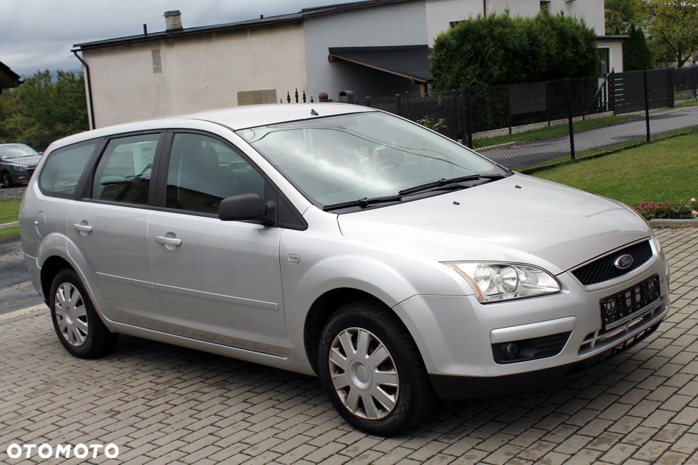Ford Focus 1.6 16V Style - 3