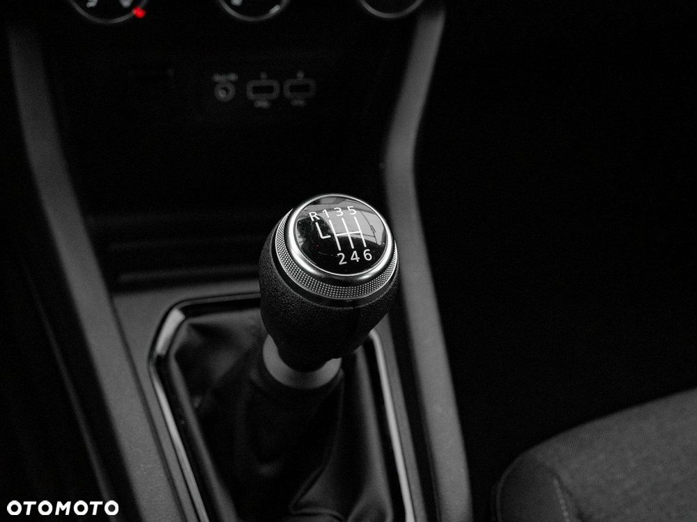 Renault Clio 1.0 TCe Equilibre - 16