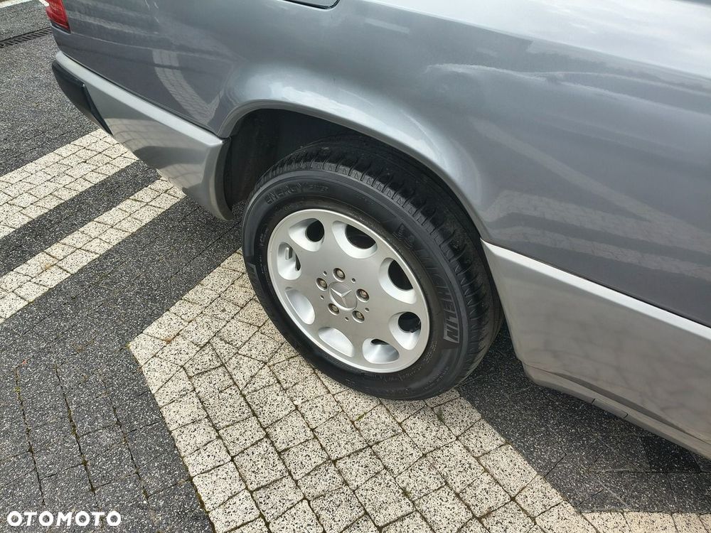 Mercedes-Benz W124 (1984-1993) - 26