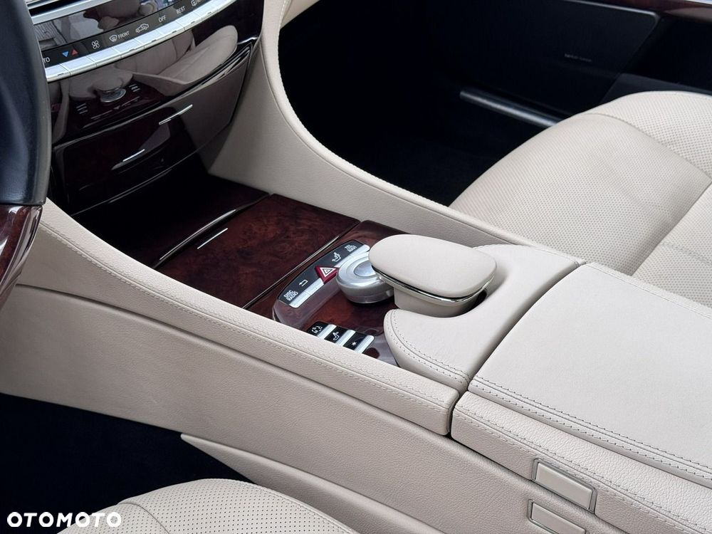 Mercedes-Benz CL 500 4Matic 7G-TRONIC - 26