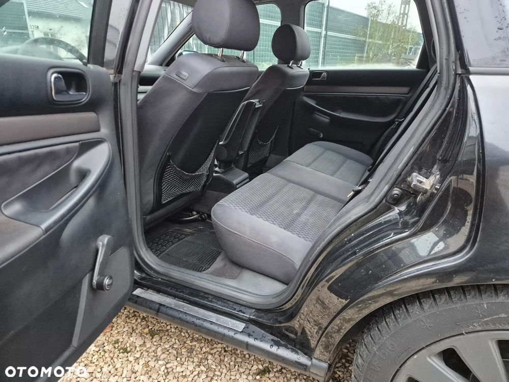 Audi A4 Avant 1.6 - 8