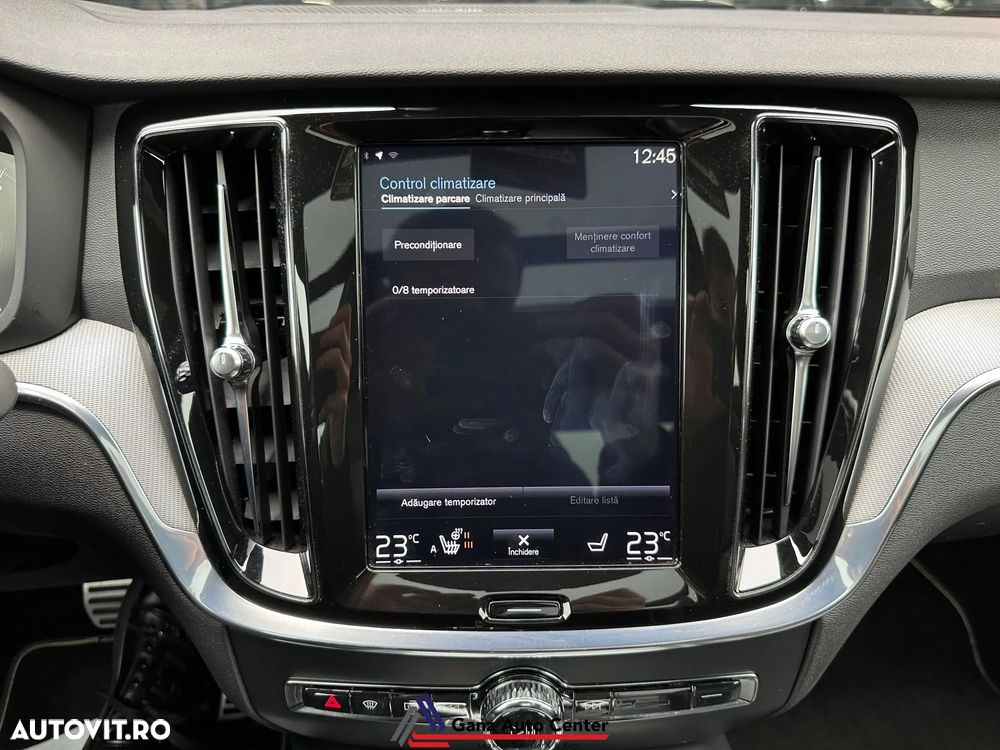 Volvo S60 T4 R-Design - 29