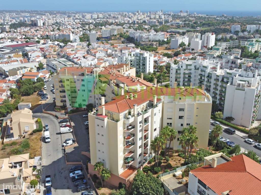 Apartamento T2 com Piscina e Estacionamento na Pedra Mourinha - Por... - Grande imagem: 5/28