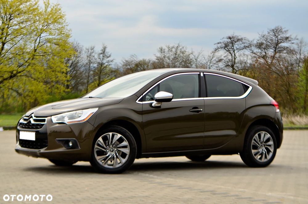 Citroën DS4 e-HDi 115 SoChic - 3