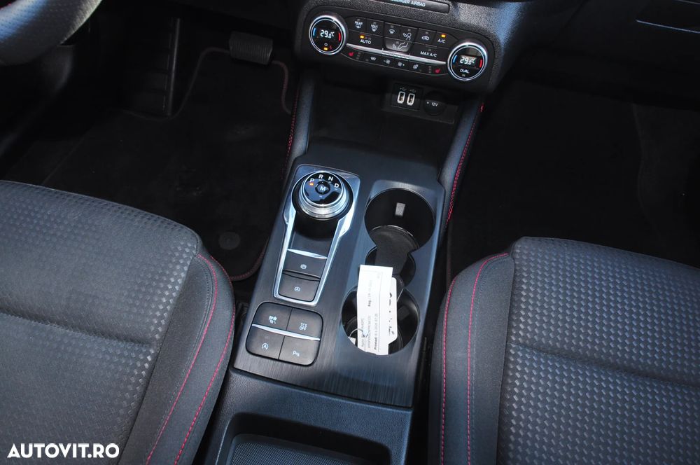 Ford Focus 1.5 EcoBoost ST Line Business - 18