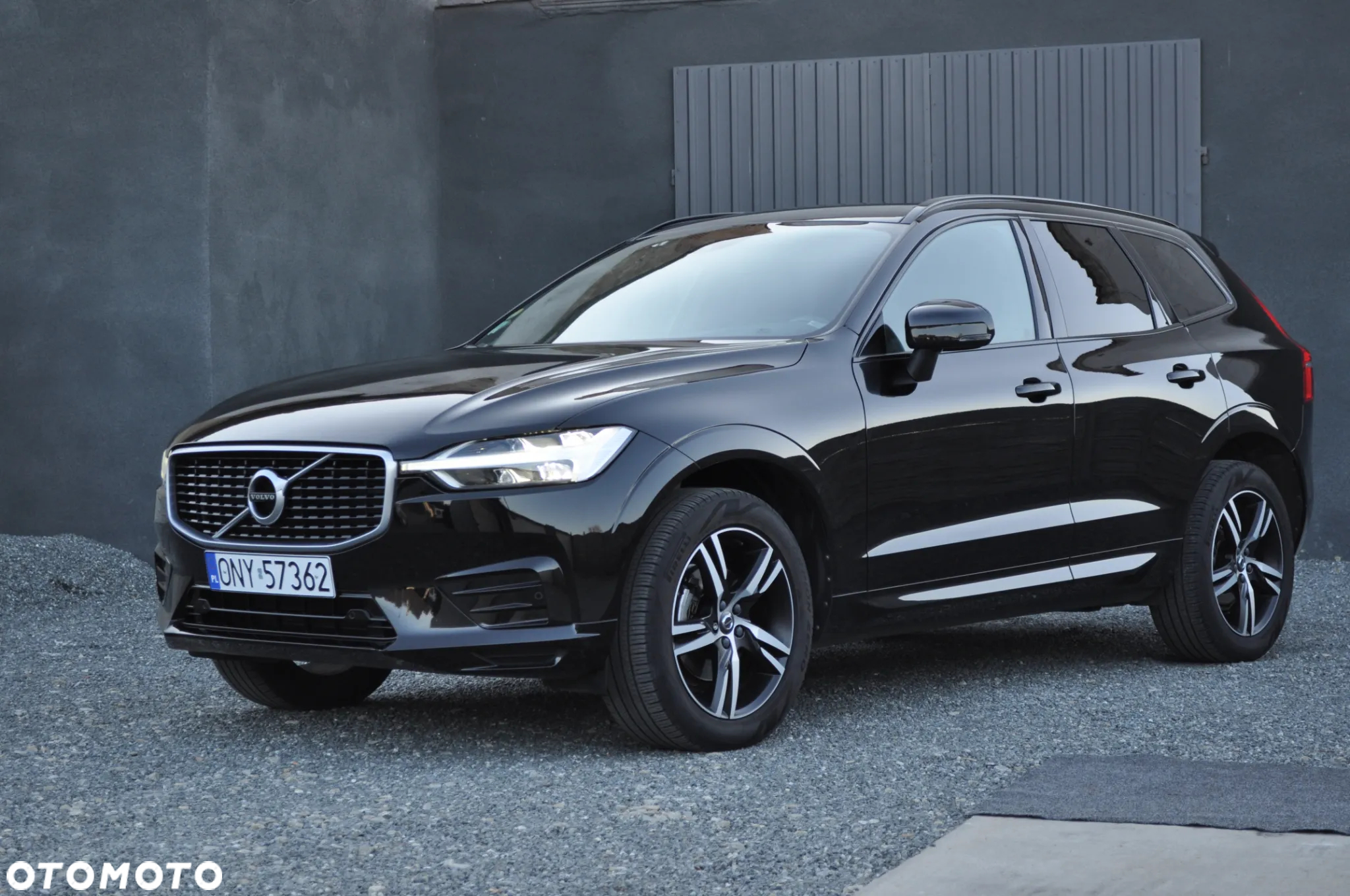 Volvo XC 60 D4 R-Design - 2