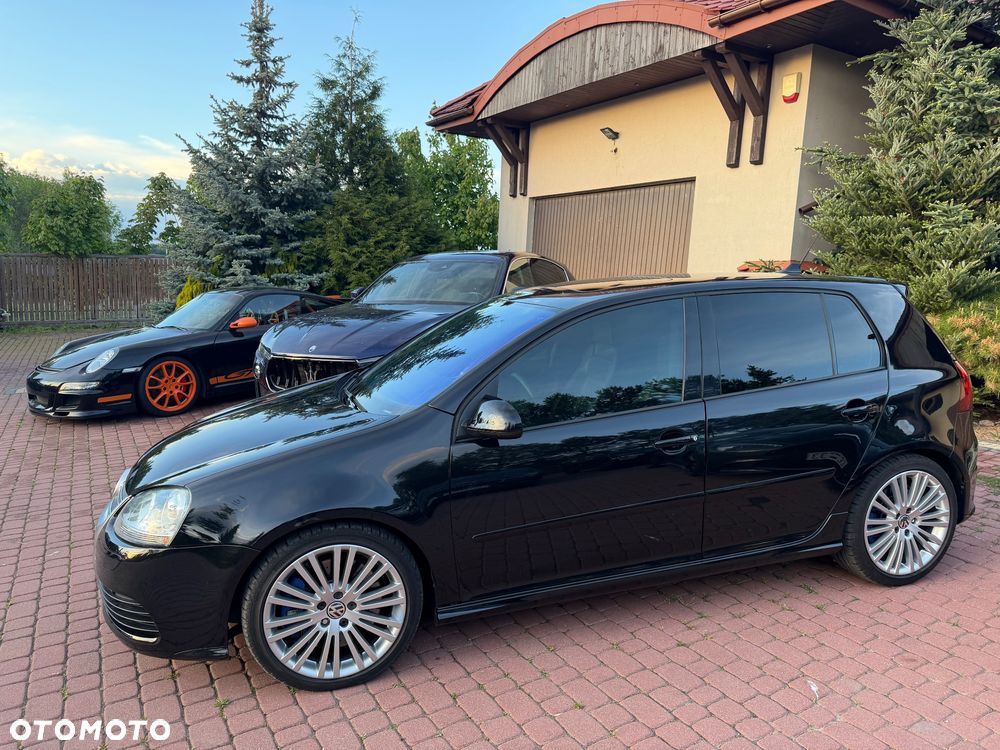 Volkswagen Golf - 1