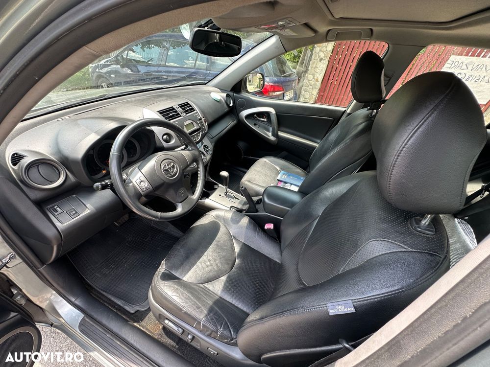 Toyota RAV4 2.0 Aut Confort - 10