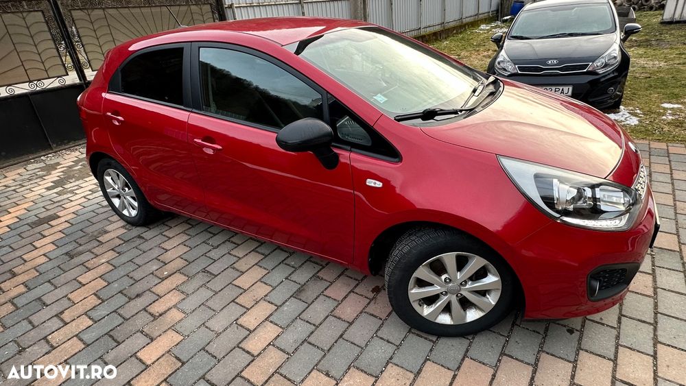 Kia Rio 1.1 CRDI Dream-Team Edition - 4