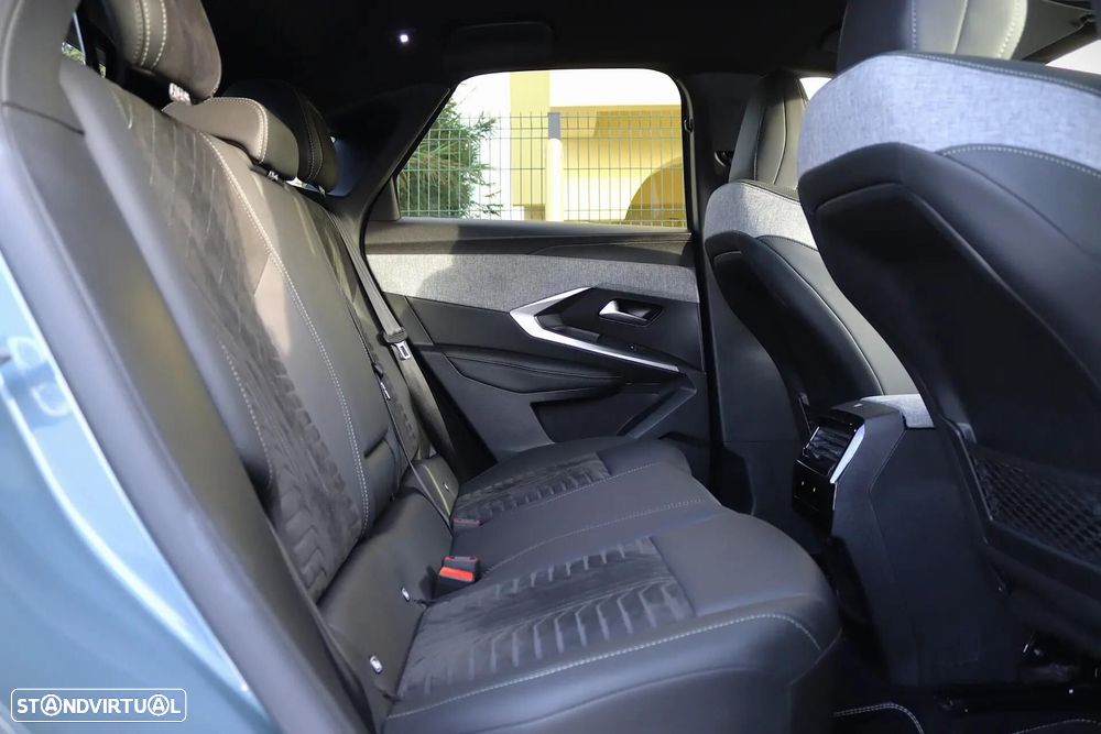 Peugeot 3008 1.2 Hybrid GT e-DCS6 - 25