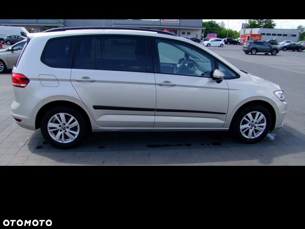 Volkswagen Touran 2.0 TDI BMT SCR Comfortline - 6