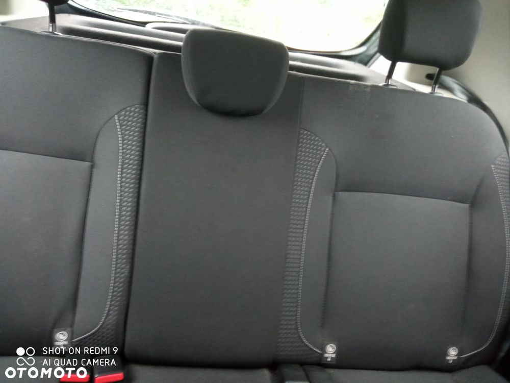 Dacia Sandero - 13