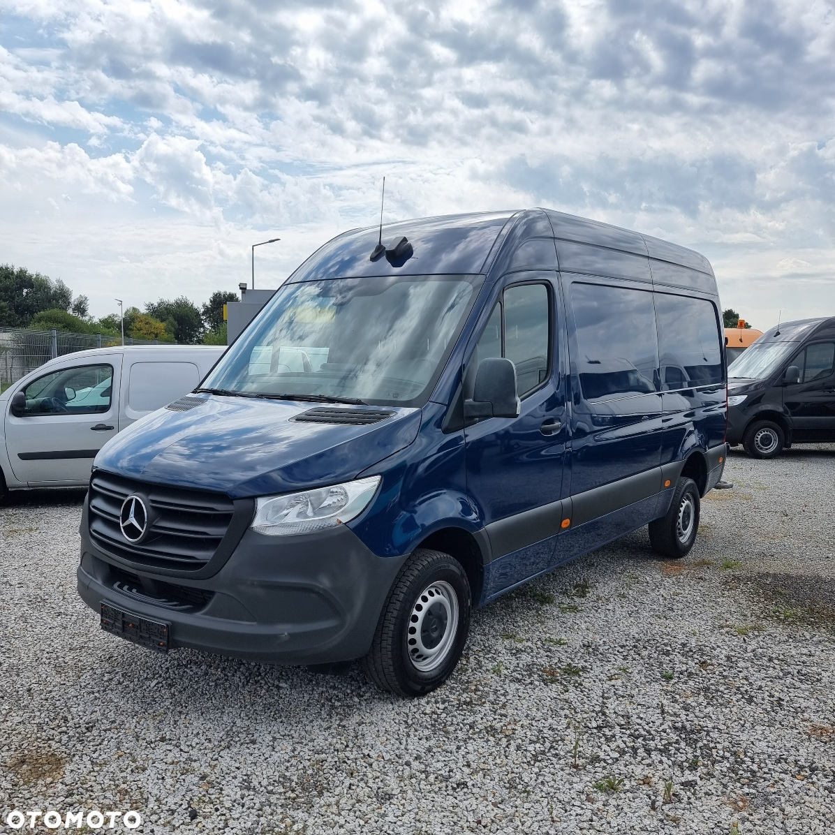 Mercedes-Benz SPRINTER 316  W907 SREDNI-KLIMA-TEMPOMAT-NAVI - 3