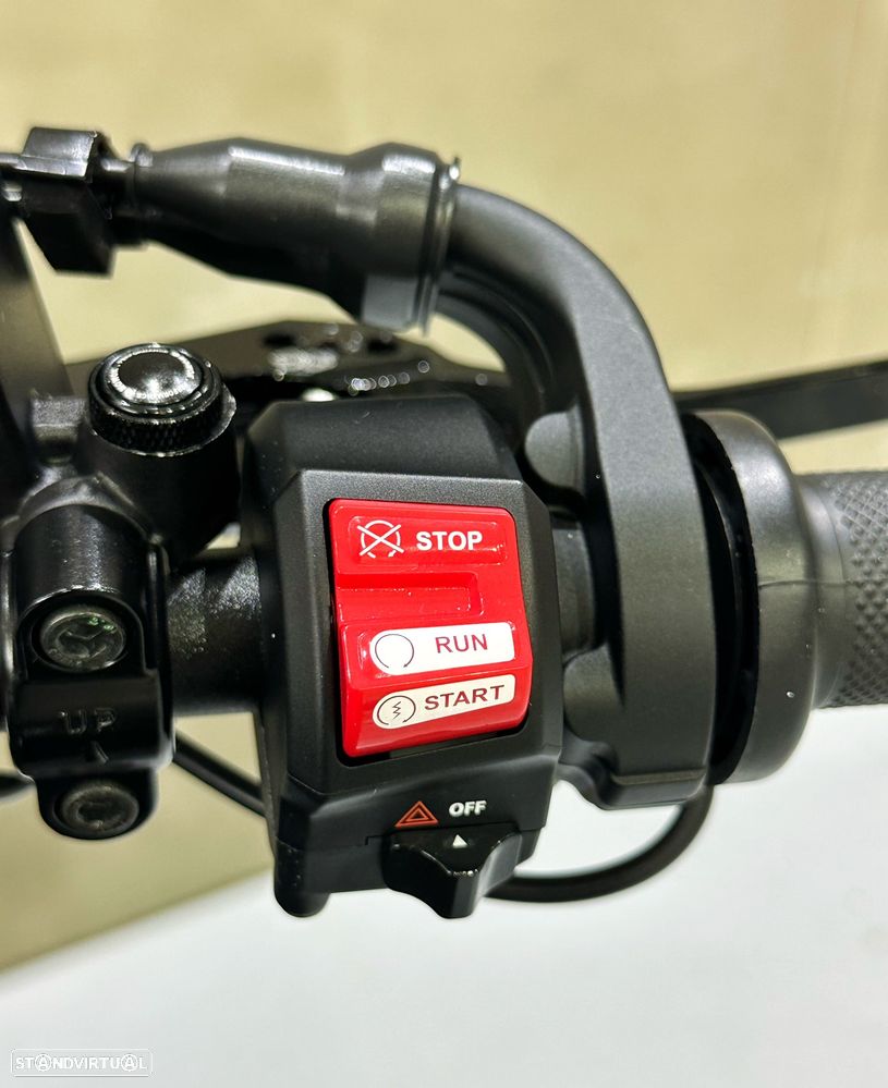Yamaha XSR 700 - 14