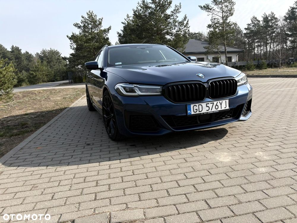 BMW Seria 5 530d xDrive mHEV M Sport sport - 4
