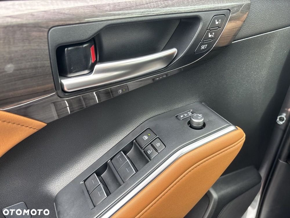 Toyota Highlander - 16