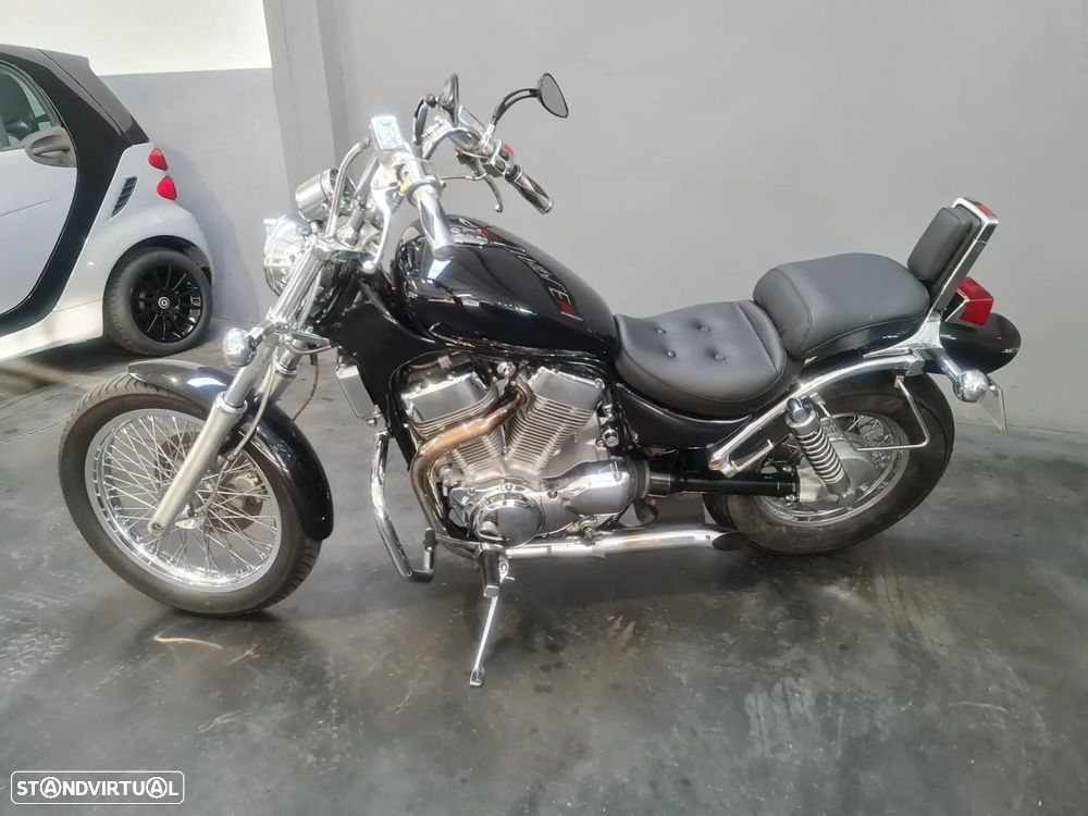 Suzuki Intruder - 5