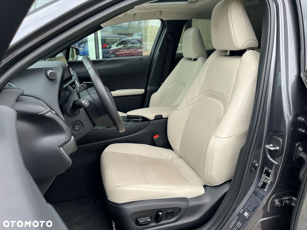 Lexus UX 300h Omotenashi AWD - 7