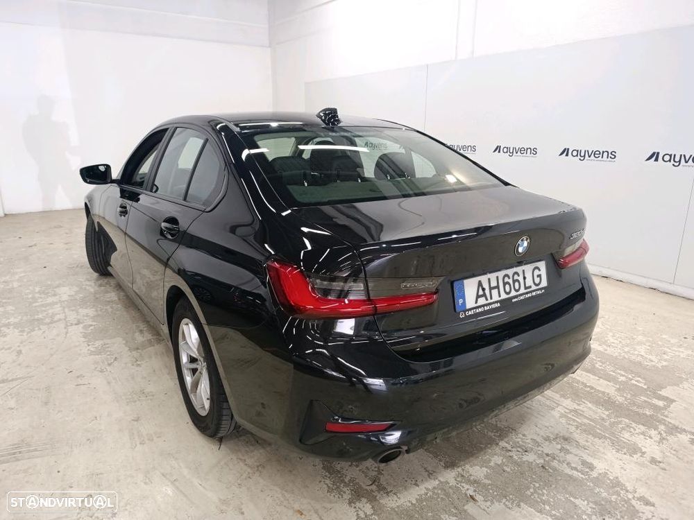 BMW 320 d Auto - 2
