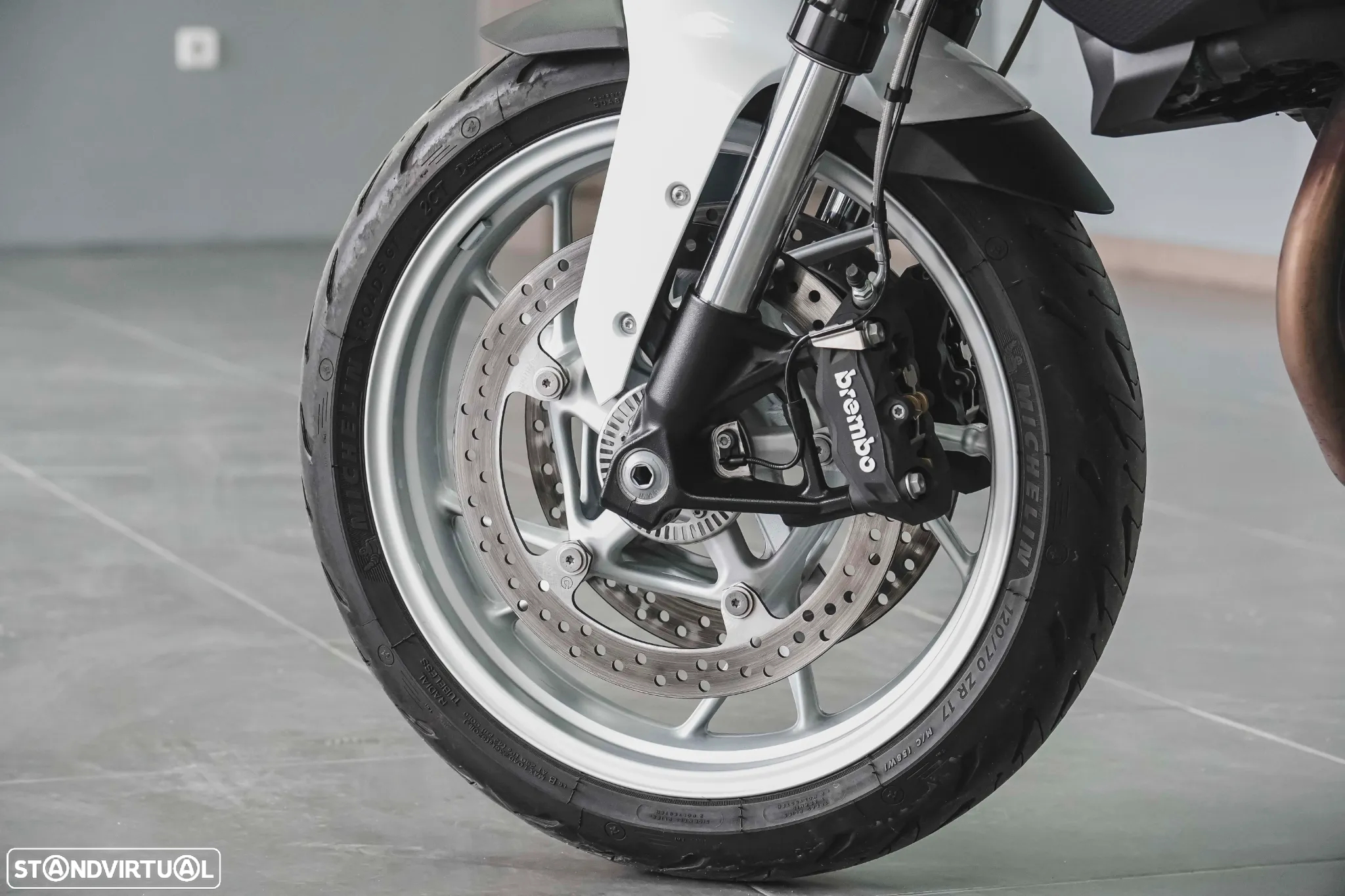 BMW F 900 XR - 13