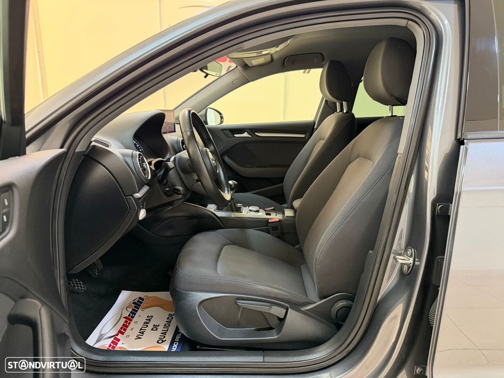 Audi A3 Sportback 1.6 TDI Sport - 12