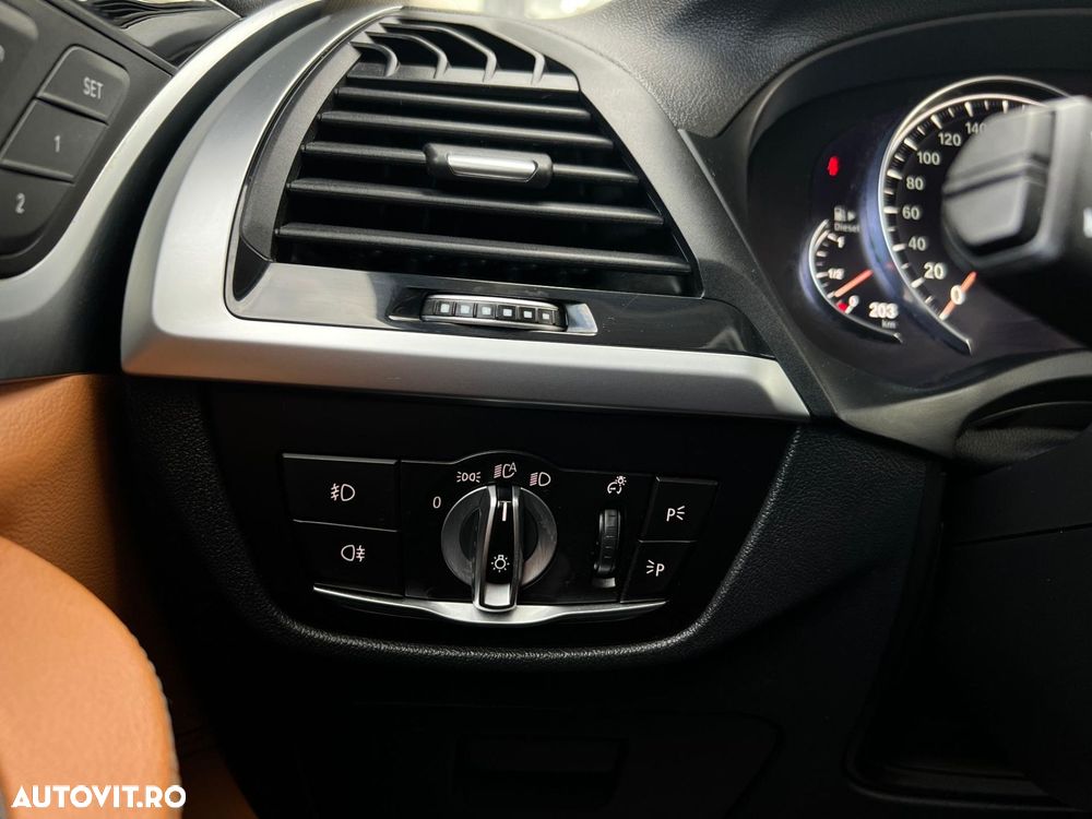 BMW X3 xDrive20d AT xLine - 39