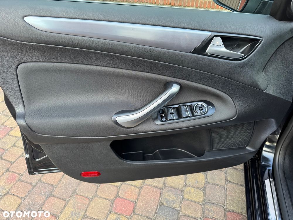 Ford Mondeo 2.0 TDCi Viva Titanium - 23