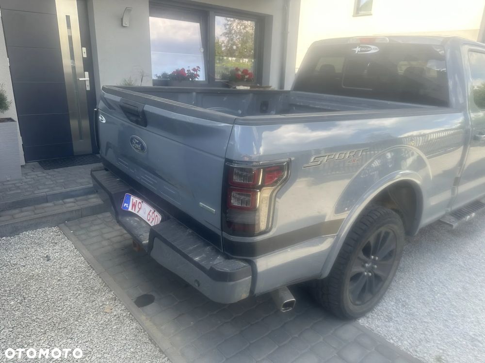Ford F150 - 4