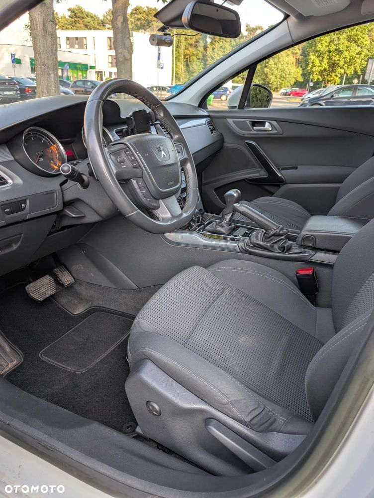 Peugeot 508 1.6 e-HDi Active S&S - 11