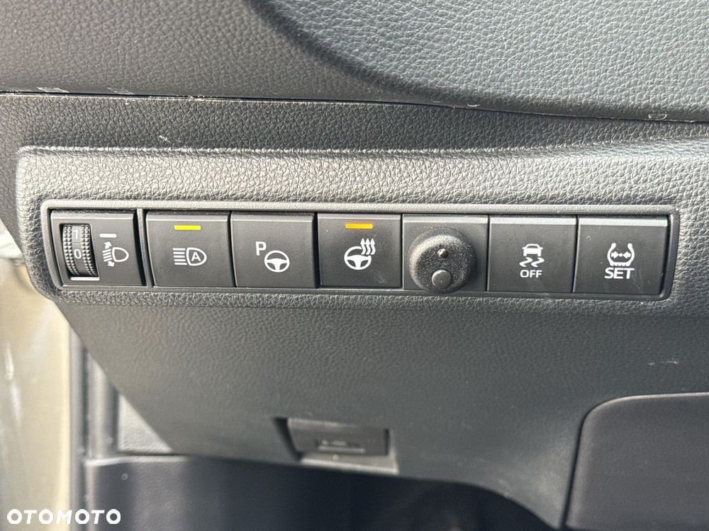 Toyota Corolla 1.8 Hybrid Executive - 21