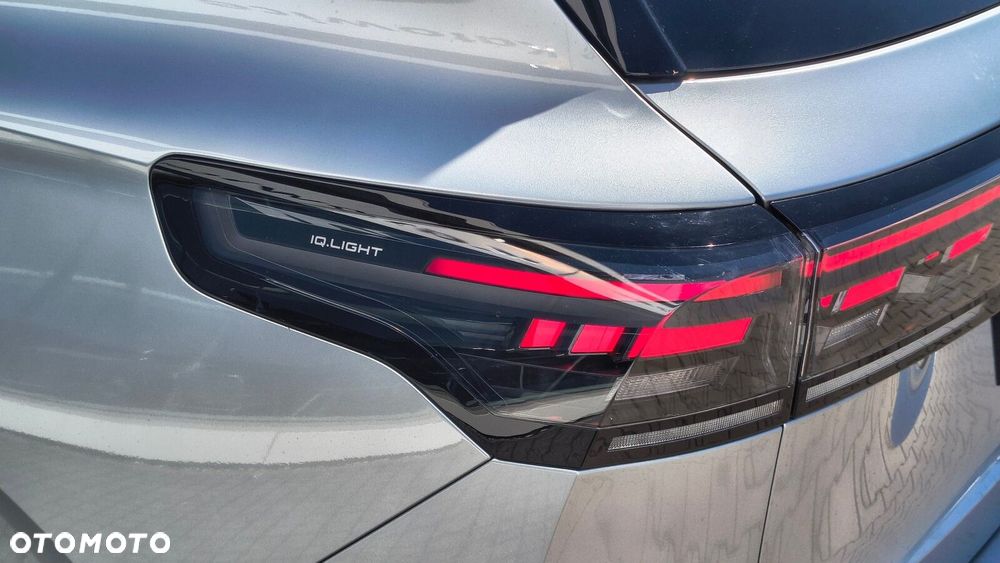 Volkswagen Tiguan - 12