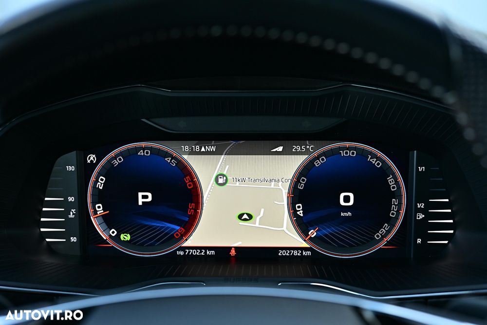 Skoda Superb 2.0 TDI DSG Sportline - 37