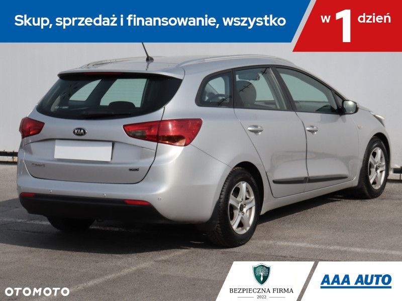 Kia Ceed - 7