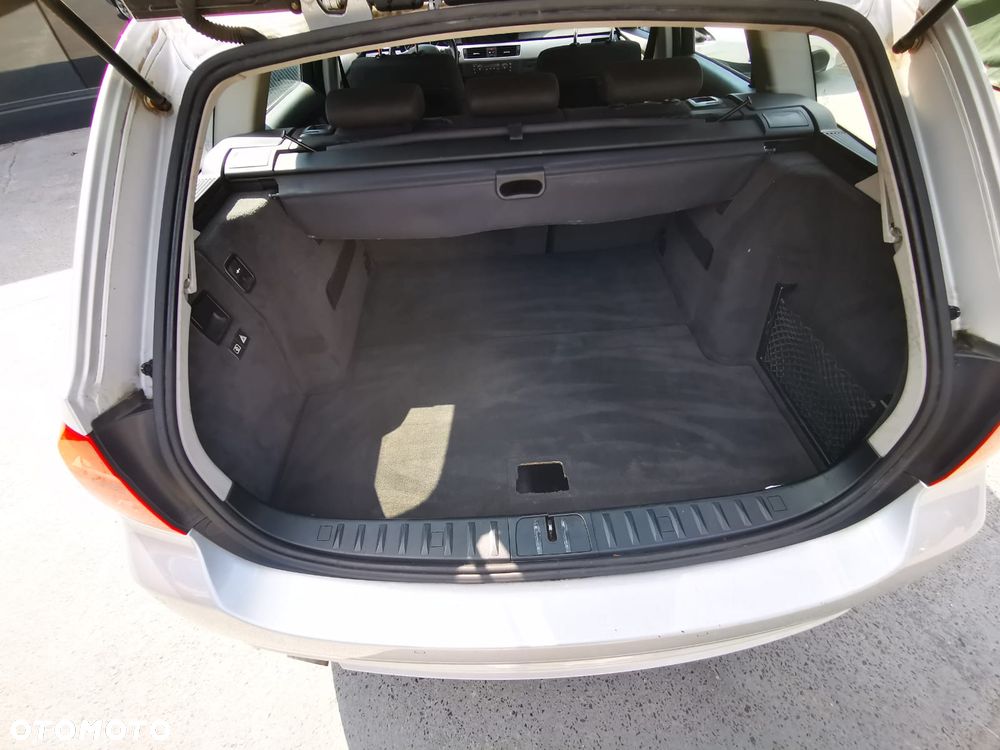 BMW Seria 3 320i - 31