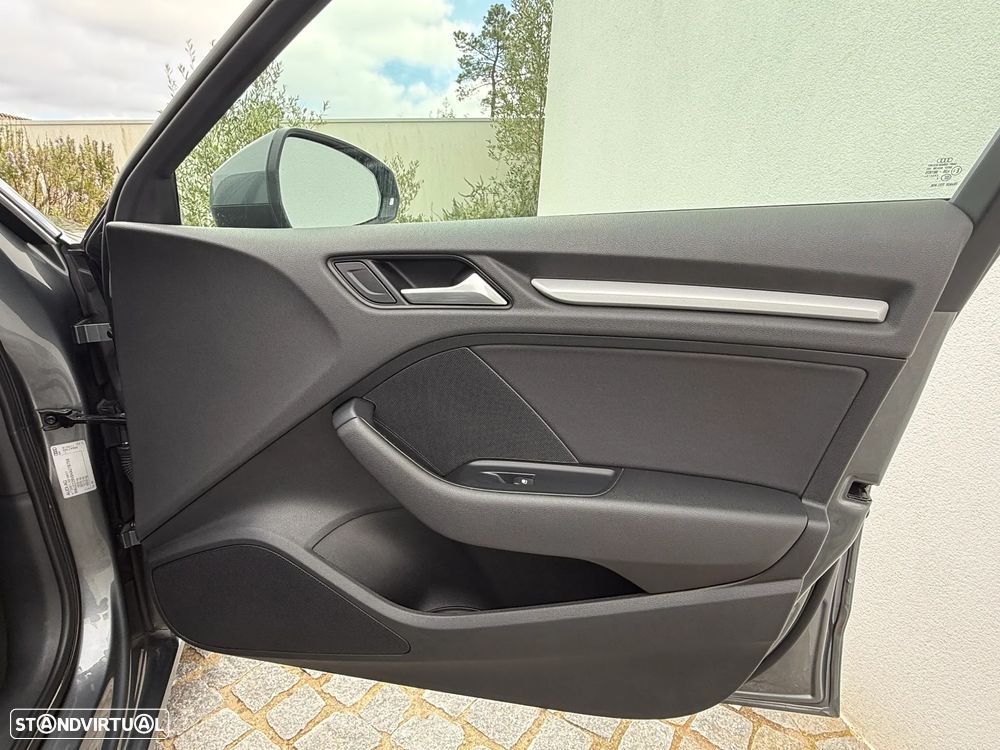 Audi A3 Sportback 1.6 TDI Advance - 30