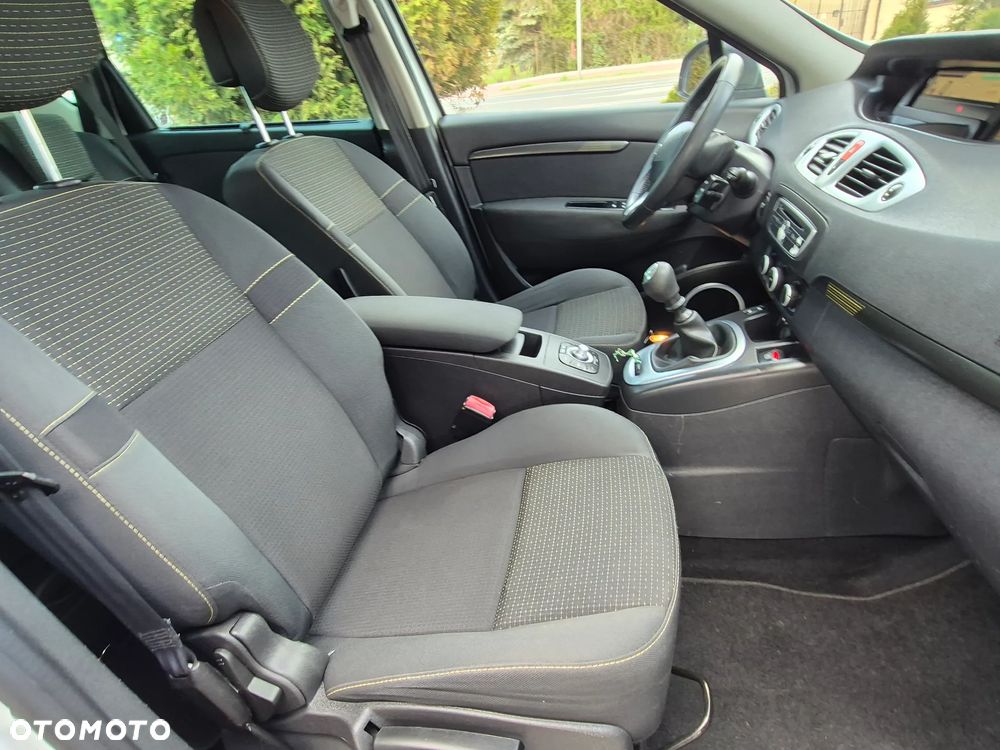 Renault Scenic 1.5 dCi Emotion - 31