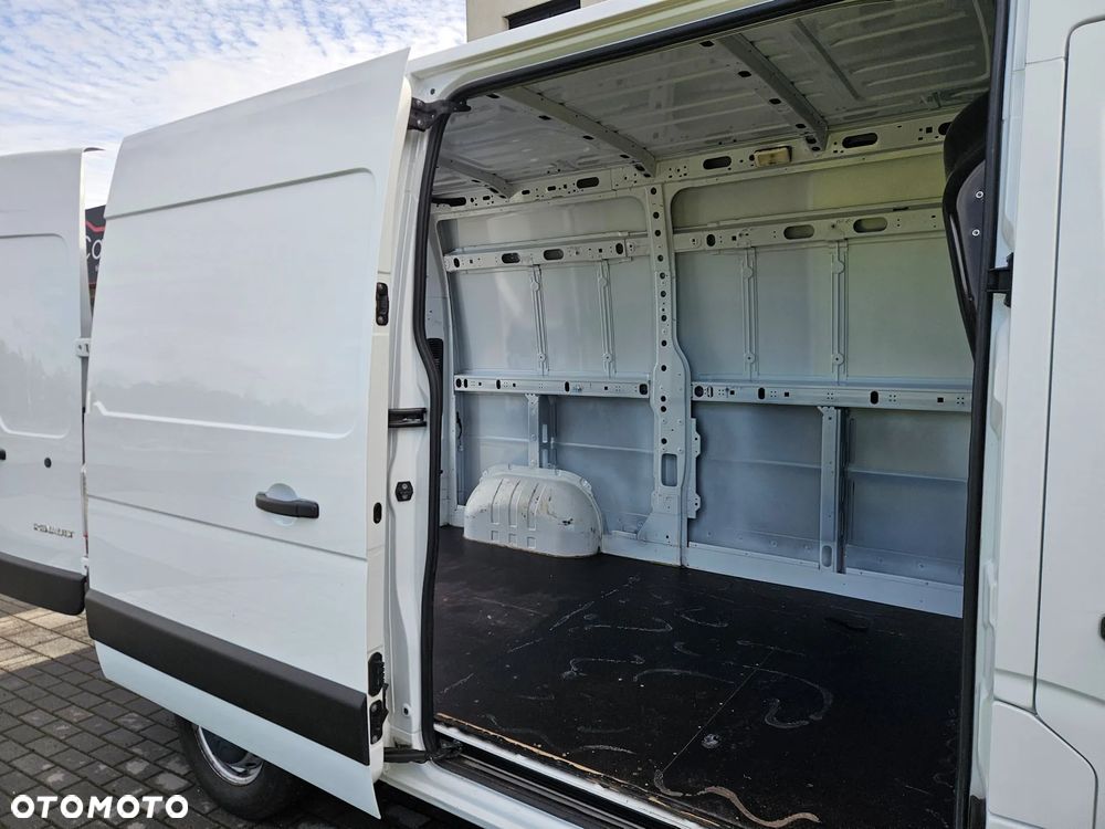 Renault Master L2H2 2.3dCi 150KM - 29