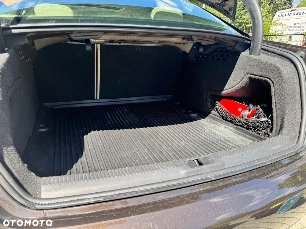 Audi A4 Limousine - 13