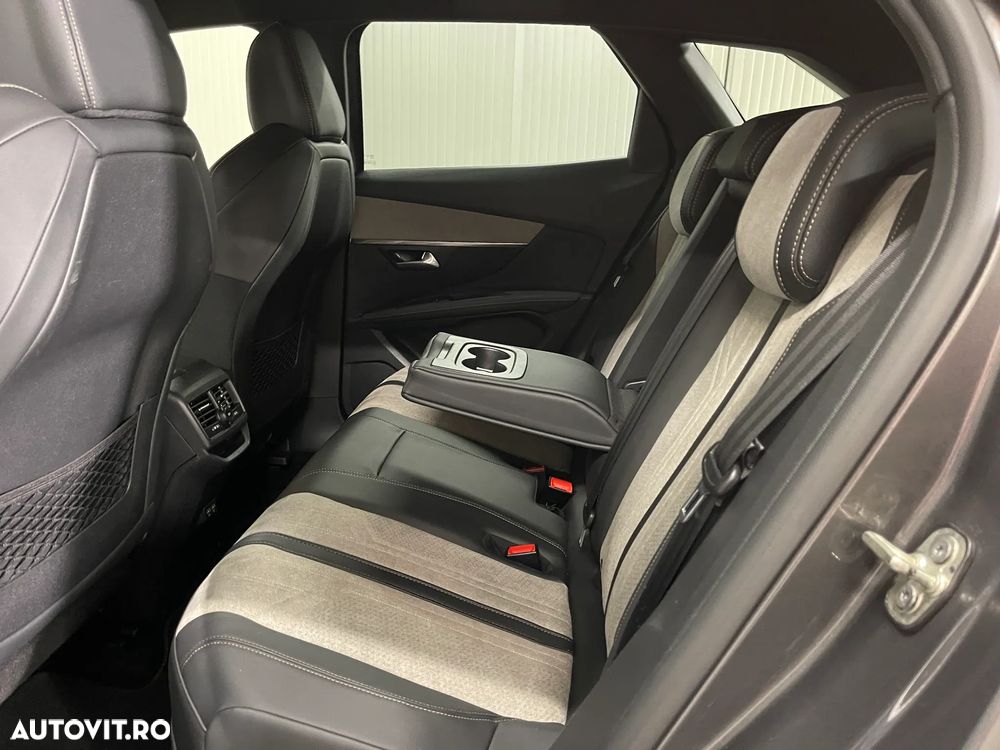 Peugeot 3008 PHEV 300 EAT8 4X4 GT - 13
