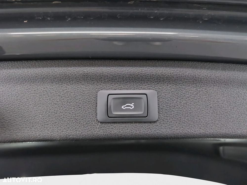 Audi Q3 45 TFSIe S tronic - 7