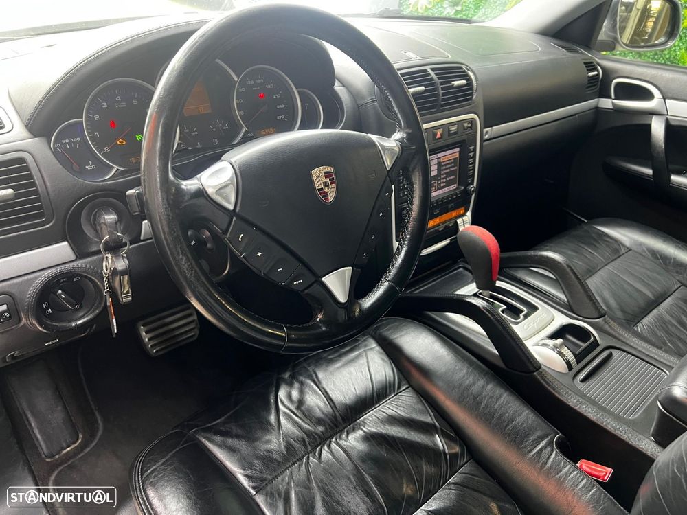 Porsche Cayenne S Tiptronic - 9
