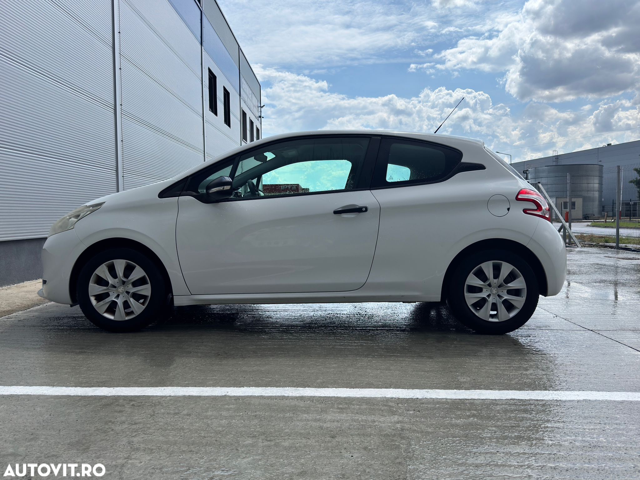 Peugeot 208 1.0 L PureTech Access - 22