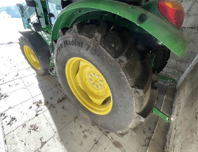 John Deere 5075E - 13