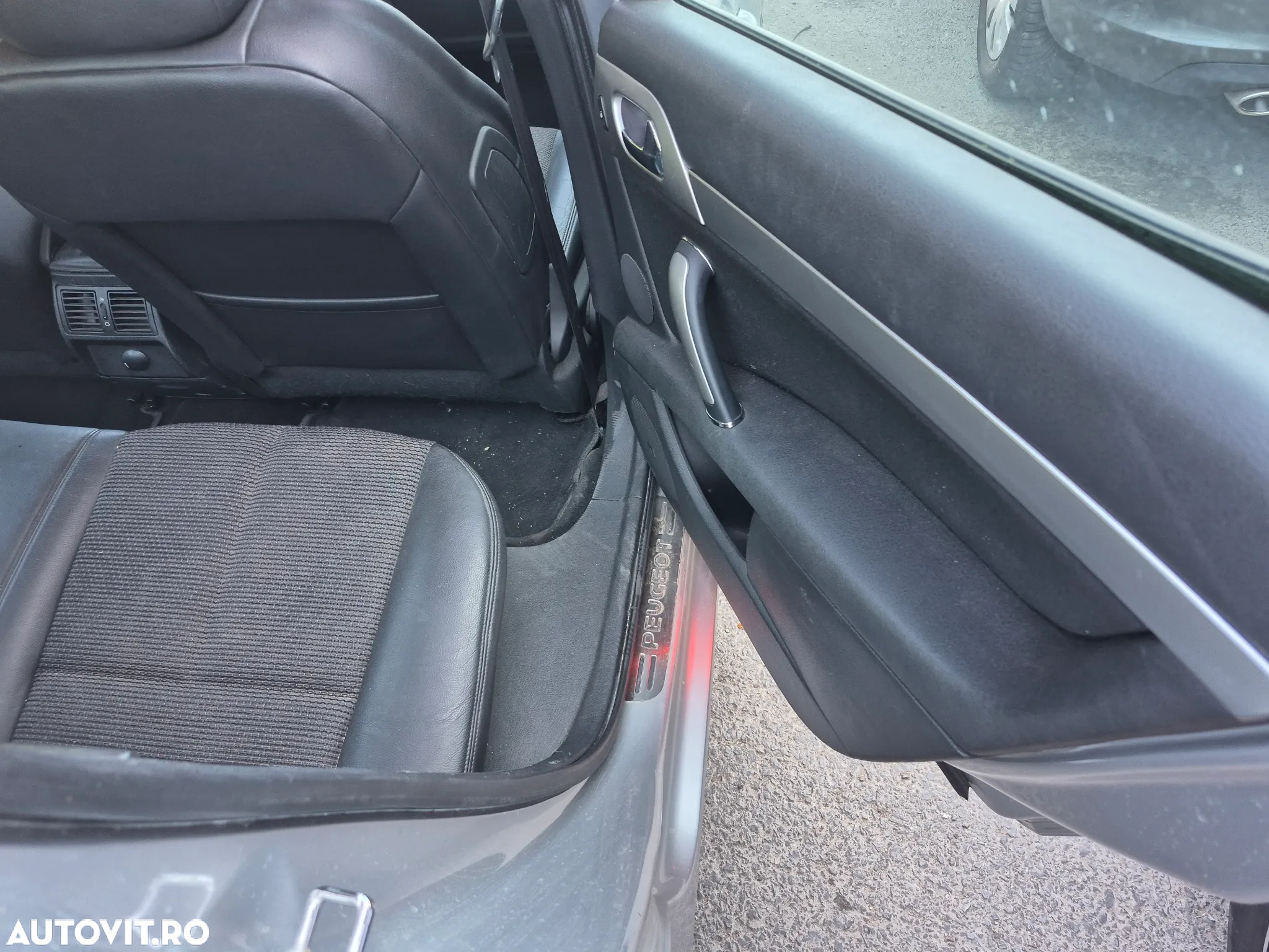 Peugeot 407 HDi 135 Automatik JBL - 21
