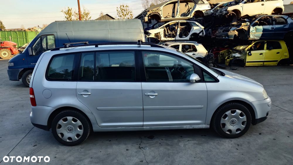 Volkswagen Touran 04R 1.9 77 KW NA CZĘŚCI - 4