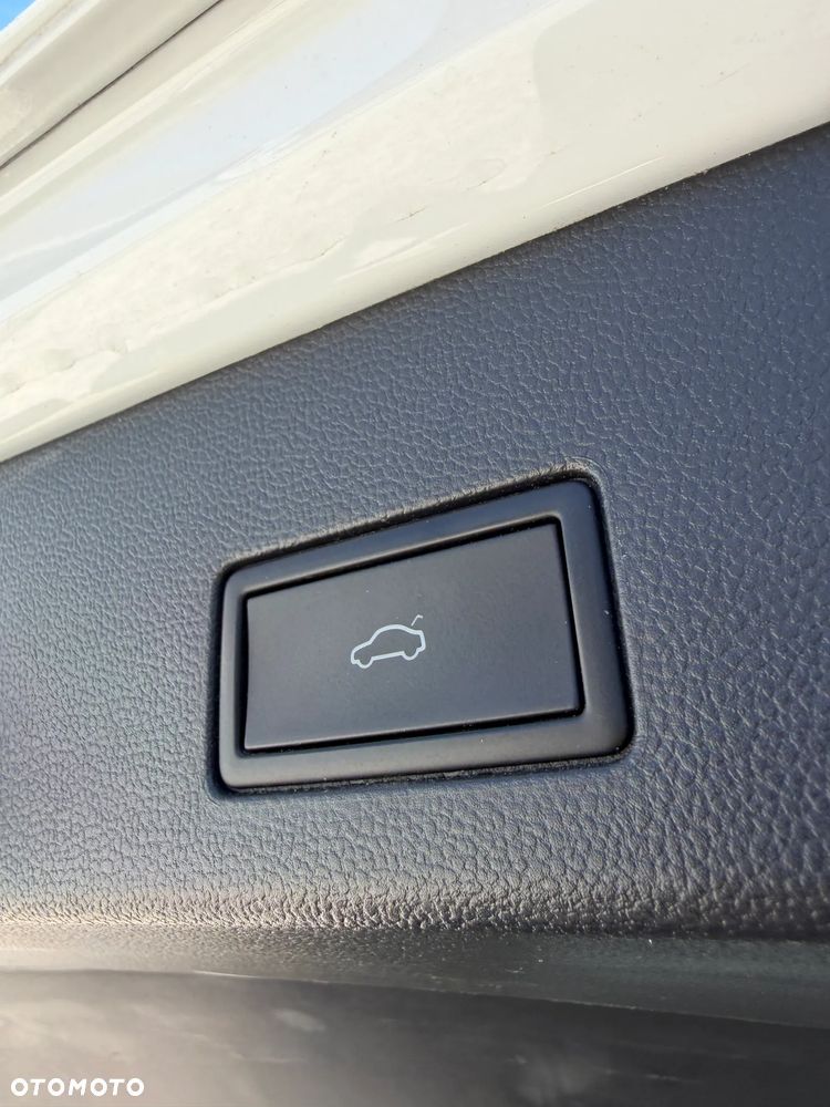 Volkswagen Golf 2.0 TDI SCR DSG Style - 16