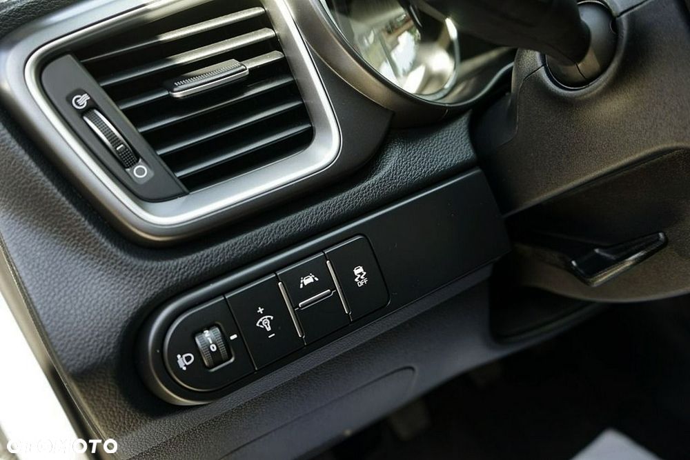 Kia Ceed - 23