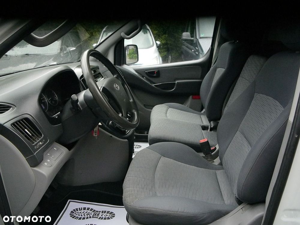 Hyundai H-1 - 22