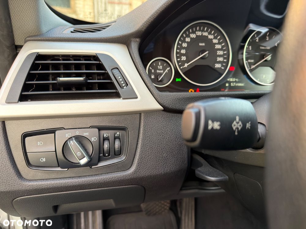 BMW Seria 3 318d - 10